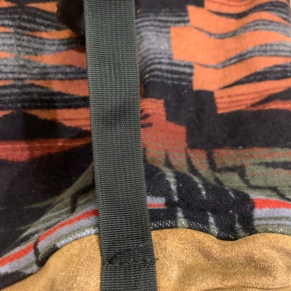 Pendleton Drag-string Bag - Picture 12 of 16
